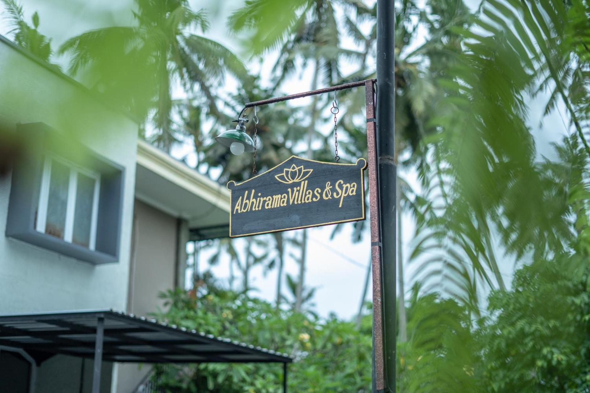 Abhirama Villas And Spa Ubud Buitenkant foto